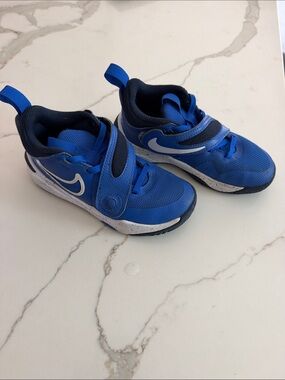 Nike Boys' Royal Blue & Navy Athletic Sneakers